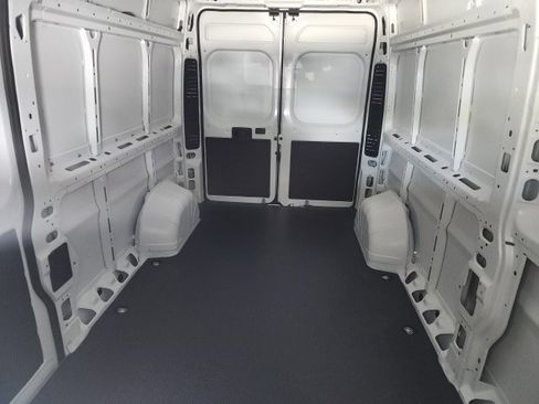 New 2026 RAM ProMaster 2500 w/ Convenience Group image 7