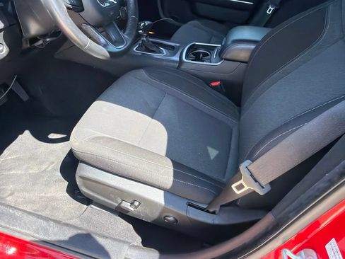 Used 2022 Dodge Charger SXT RWD image 10