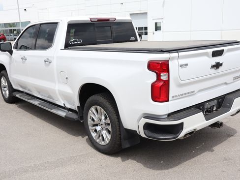 Used 2022 Chevrolet Silverado 1500 High Country AWD/4WD image 4