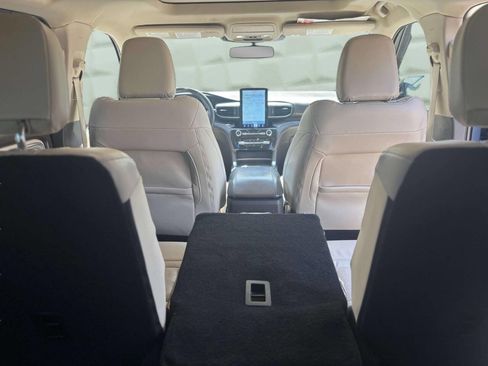 Used 2021 Ford Explorer Platinum w/ Equipment Group 601A image 30