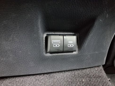 Used 2026 Toyota Camry LE w/ Convenience Package image 10