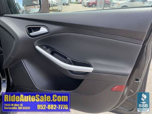 Used 2014 Ford Focus SE w/ Equipment Group 201A FWD image 13