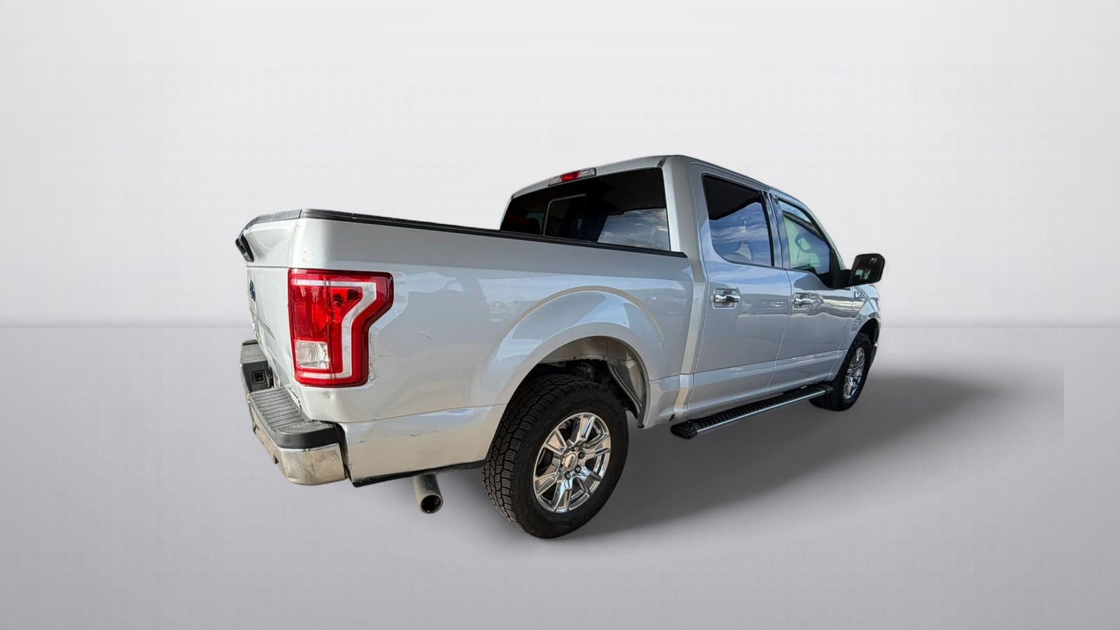 Used 2017 Ford F150 XLT w/ Equipment Group 302A Luxury RWD image 5