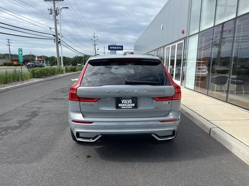 Used 2025 Volvo XC60 B5 Plus AWD/4WD image 4