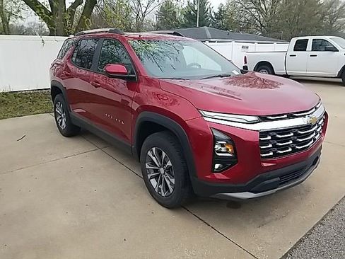 Certified 2025 Chevrolet Equinox LT w/ Convenience Package II image 2