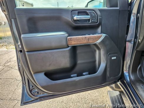 Used 2021 GMC Sierra 1500 Denali w/ Denali Ultimate Package AWD/4WD image 17