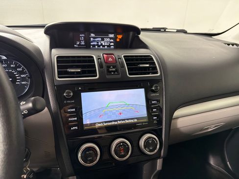 Used 2017 Subaru Forester 2.5i Premium AWD/4WD image 18