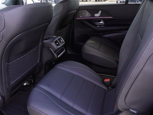 Used 2025 Mercedes-Benz GLS 450 4MATIC image 15