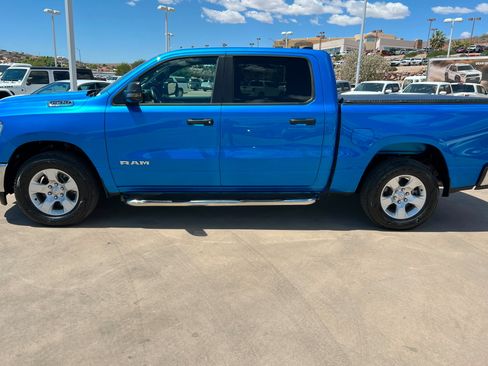 Used 2023 RAM 1500 Big Horn AWD/4WD image 2