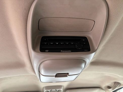 Used 2003 Chevrolet Suburban 2500 LS w/ LS Preferred Equipment Group image 14