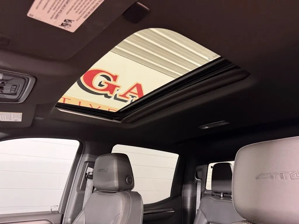 Used 2022 GMC Sierra 1500 AT4 w/ AT4 Premium Package AWD/4WD image 16