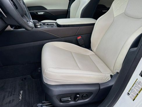 Used 2024 Lexus RX 350 FWD w/ Technology Package image 32