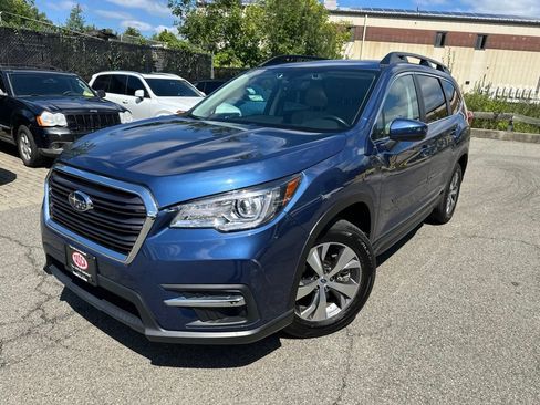 Used 2022 Subaru Ascent Premium w/ Convenience Package AWD/4WD image 1