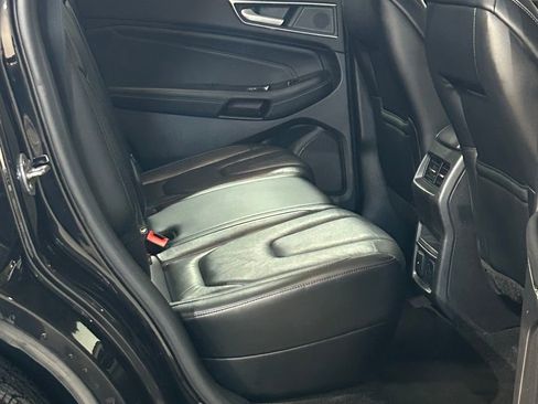 Used 2019 Ford Edge Titanium AWD/4WD image 56