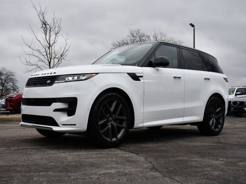 Used 2024 Land Rover Range Rover Sport Dynamic SE image 3