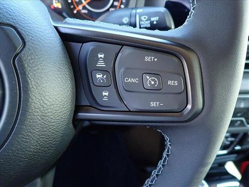 New 2025 Jeep Gladiator Sport image 13