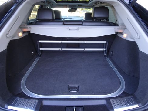 Used 2016 Cadillac SRX Luxury w/ Driver Awareness Package image 9