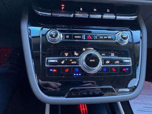 Used 2022 Lincoln Corsair Grand Touring w/ Elements Technology Bundle image 16