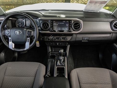 Used 2020 Toyota Tacoma SR5 image 5