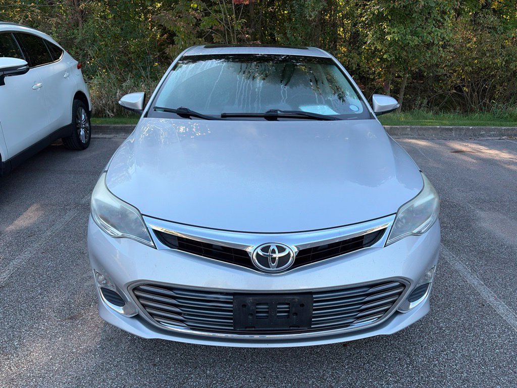 Used 2014 Toyota Avalon XLE Premium FWD image 2