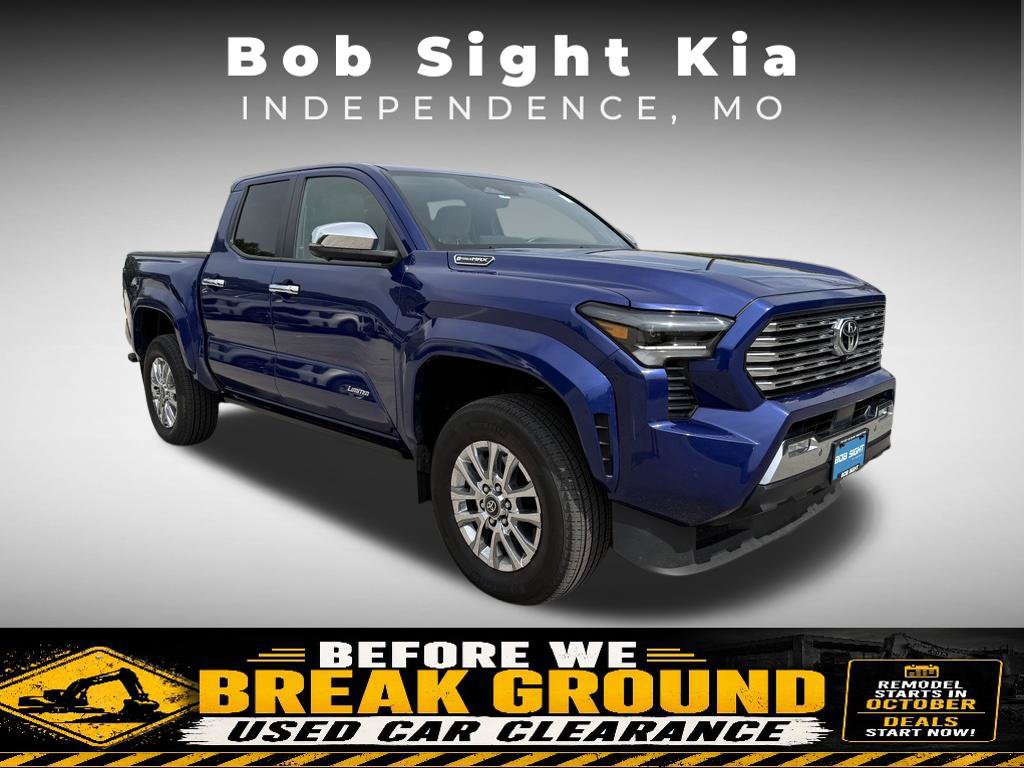 Used 2025 Toyota Tacoma Limited AWD/4WD image 25