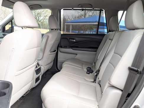 Certified 2022 Honda Pilot Special Edition image 15