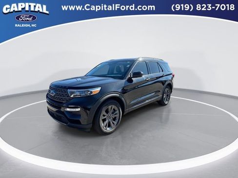 New 2024 Ford Explorer XLT w/ Equipment Group 202A RWD image 4