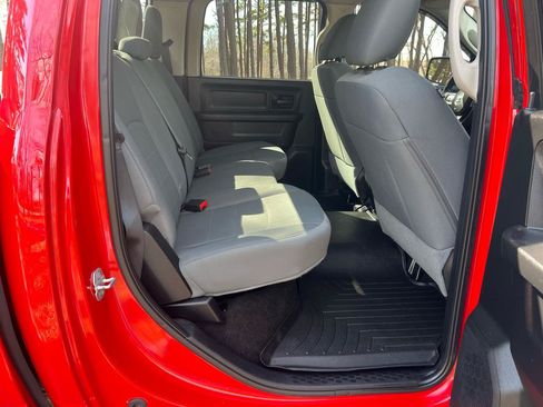 Used 2015 RAM 1500 Express AWD/4WD image 19
