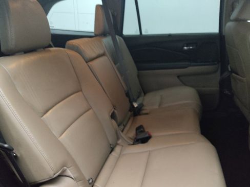 Used 2017 Honda Pilot Touring image 19