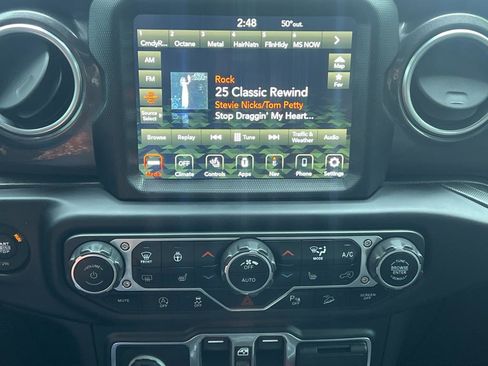 Used 2020 Jeep Wrangler Unlimited Rubicon image 25