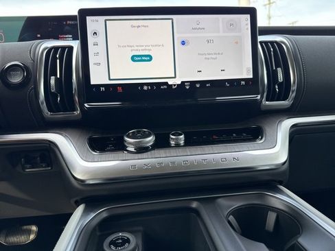 New 2026 Ford Expedition Platinum w/ Platinum Ultimate Package image 37