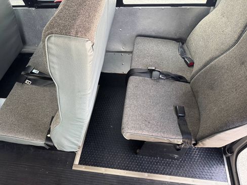 Used 2004 Chevrolet Express 3500 w/ School Bus Package RWD image 25