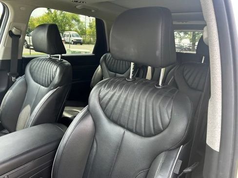 Used 2024 Hyundai Palisade Limited AWD/4WD image 8