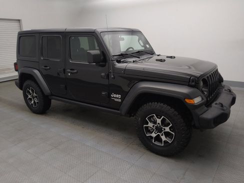 Used 2018 Jeep Wrangler Unlimited Sport S image 11