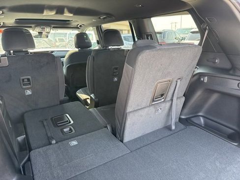 New 2025 Jeep Grand Cherokee L Laredo image 26
