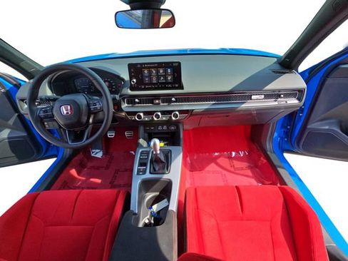 Used 2025 Honda Civic Type R image 9