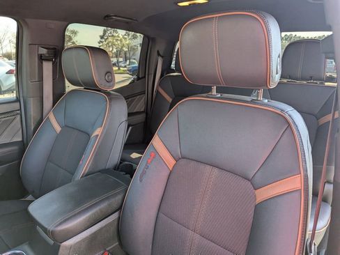 Used 2023 GMC Canyon AT4 AWD/4WD image 15