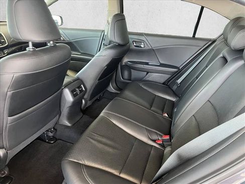Used 2016 Honda Accord EX-L image 10