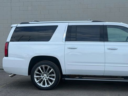 Used 2019 Chevrolet Suburban Premier w/ Premier Plus Edition AWD/4WD image 9
