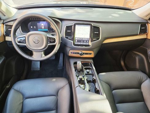 Used 2025 Volvo XC90 B6 Plus w/ Protection Package AWD/4WD image 10
