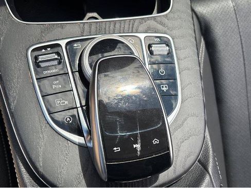 Used 2019 Mercedes-Benz E 300 4MATIC image 29