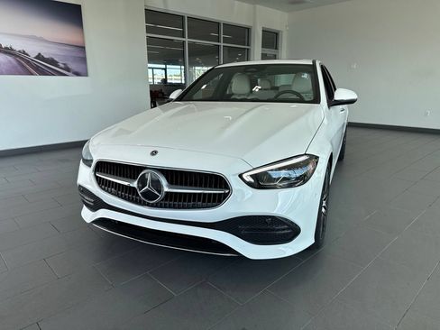Used 2024 Mercedes-Benz C 300 4MATIC Sedan image 3
