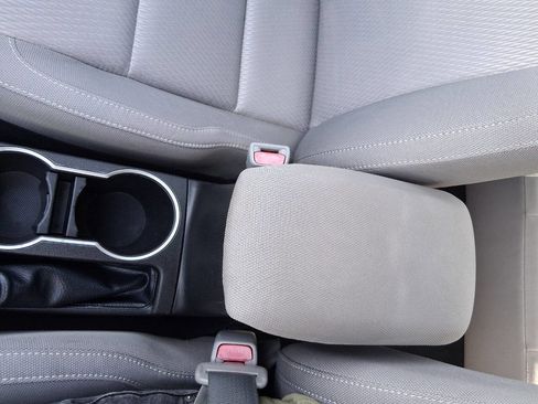Used 2014 Toyota Corolla LE FWD image 28