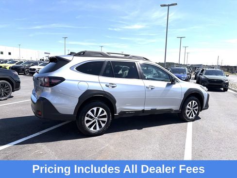Certified 2025 Subaru Outback Premium AWD/4WD image 8