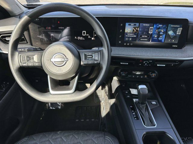 Used 2026 Nissan Kicks SV FWD image 3