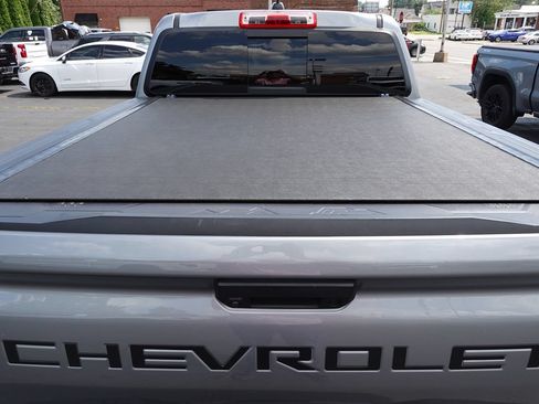 Used 2023 Chevrolet Colorado Z71 w/ Z71 Convenience Package 2 AWD/4WD image 30
