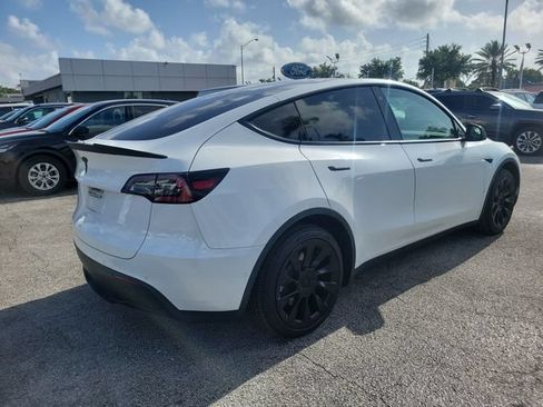 Used 2020 Tesla Model Y Long Range AWD/4WD image 2