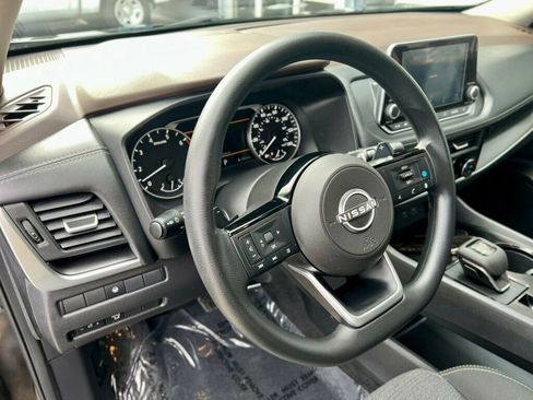 Used 2023 Nissan Rogue SV image 13