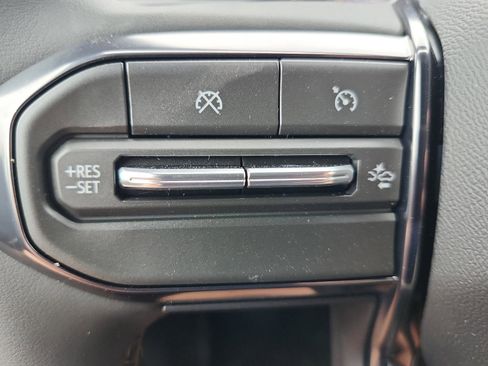 New 2026 GMC Canyon AT4 image 17