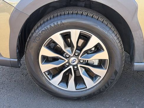 Used 2023 Subaru Outback Limited AWD/4WD image 9